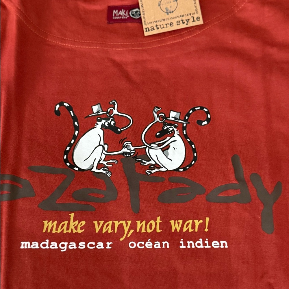 Maki Madagascar T-Shirt